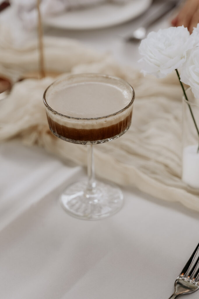 Cocktail op Zeeuwse bruiloft